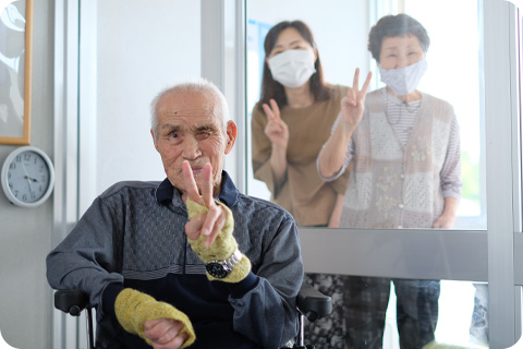 窓越し面会